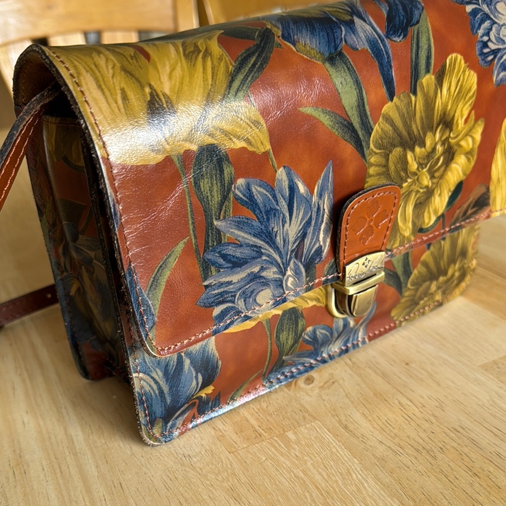 Patricia Nash Purse a Floral Leather Crossbody Bag